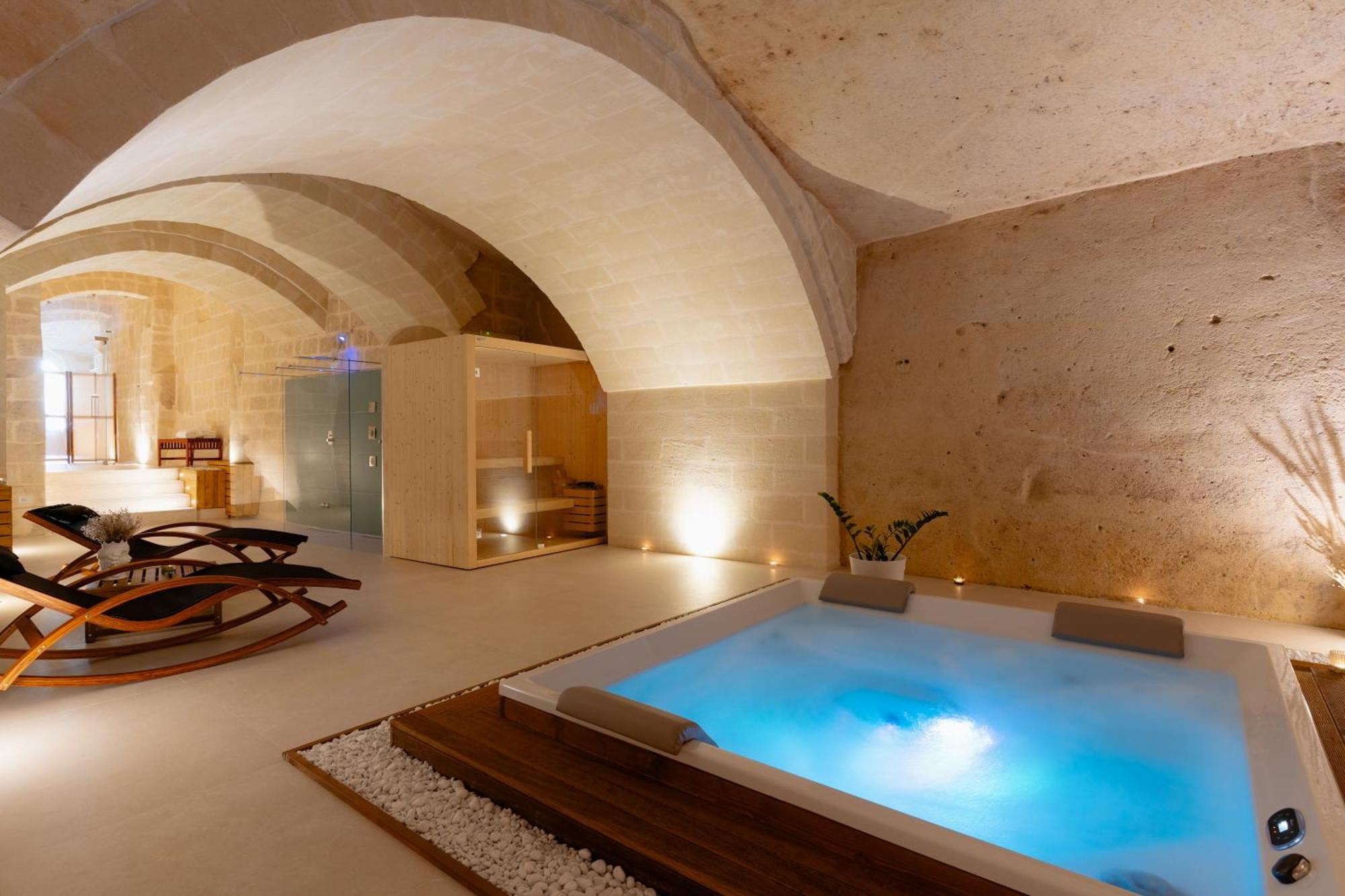 Endea Suite Rooms & Lounge Spa Матера Екстериор снимка